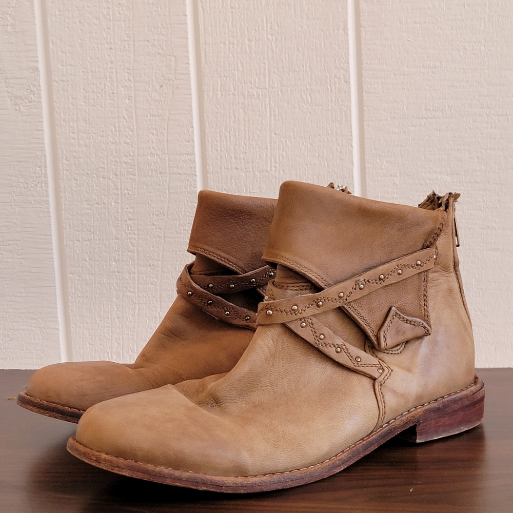 Free People Size 6.5 Brown Leather Ankle Booties Shoes Distressed
